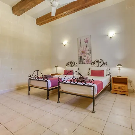 Villagg Tal-fanal Apartment *