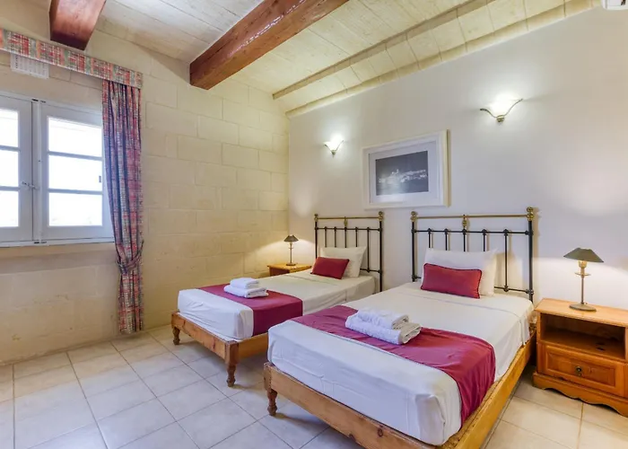 Villagg Tal-fanal * Għasri