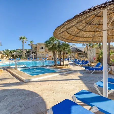 Villagg Tal-fanal Ghasri (Gozo)