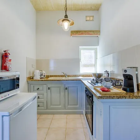 Villagg Tal-fanal Apartament Għasri