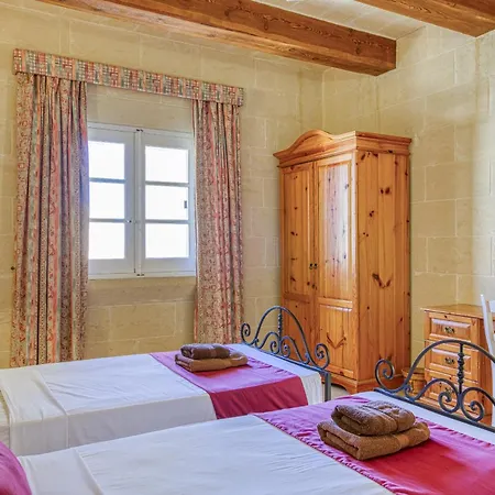 Villagg Tal-fanal Lejlighed Għasri