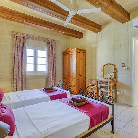 Villagg Tal-fanal