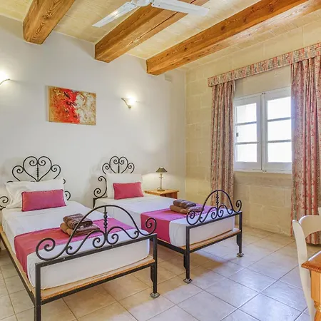 Villagg Tal-fanal