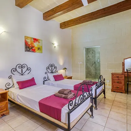 Villagg Tal-fanal Lejlighed *