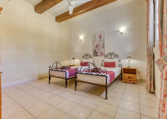 Villagg Tal-fanal Apartman *