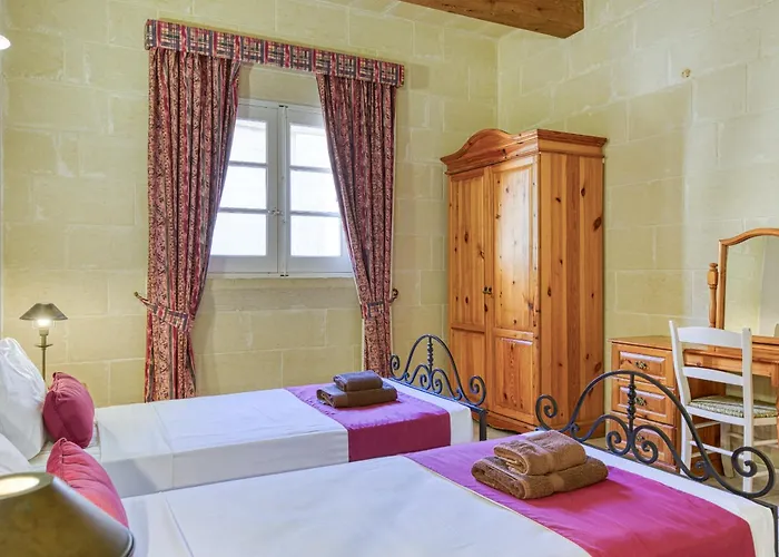 Villagg Tal-fanal * Għasri