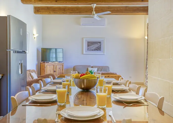 Villagg Tal-fanal * Għasri